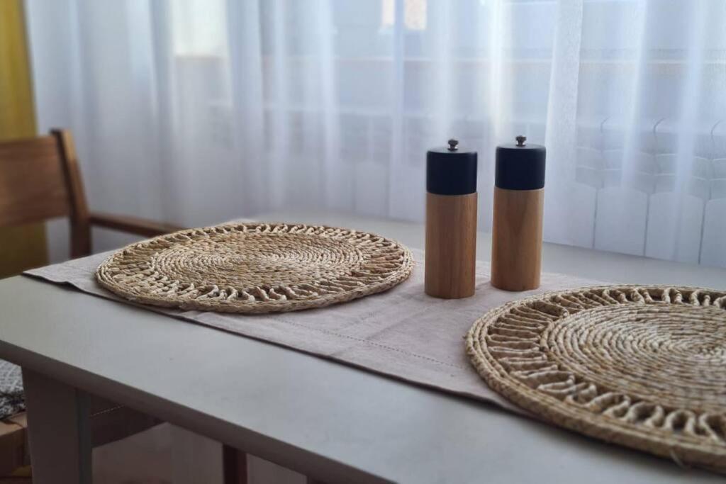 Warm And Cozy Studio Flat Near Straja Uricani  エクステリア 写真