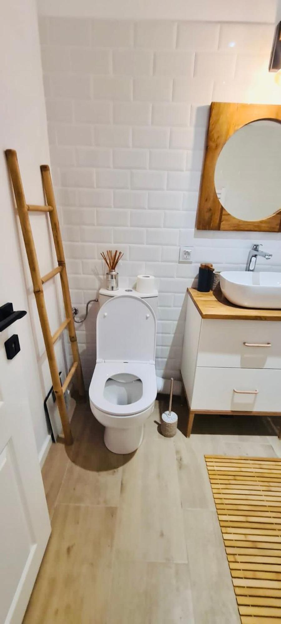 Warm And Cozy Studio Flat Near Straja Uricani  エクステリア 写真